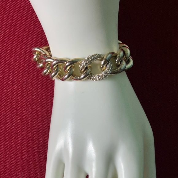Victoria’s Secret Chain Link Bracelet - Picture 7 of 10